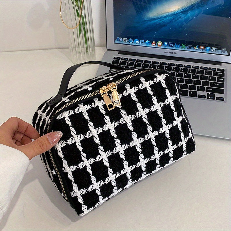 Ladies Handbag – Textured Fabric – Checked Design – Double Zipper – Handle – Elegant