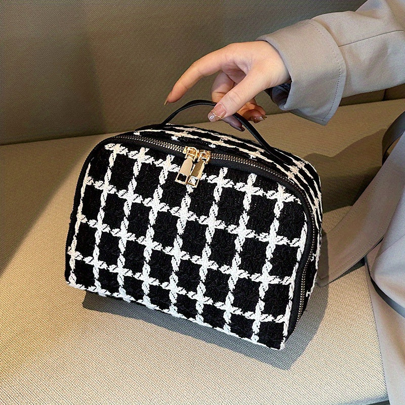 Ladies Handbag – Textured Fabric – Checked Design – Double Zipper – Handle – Elegant