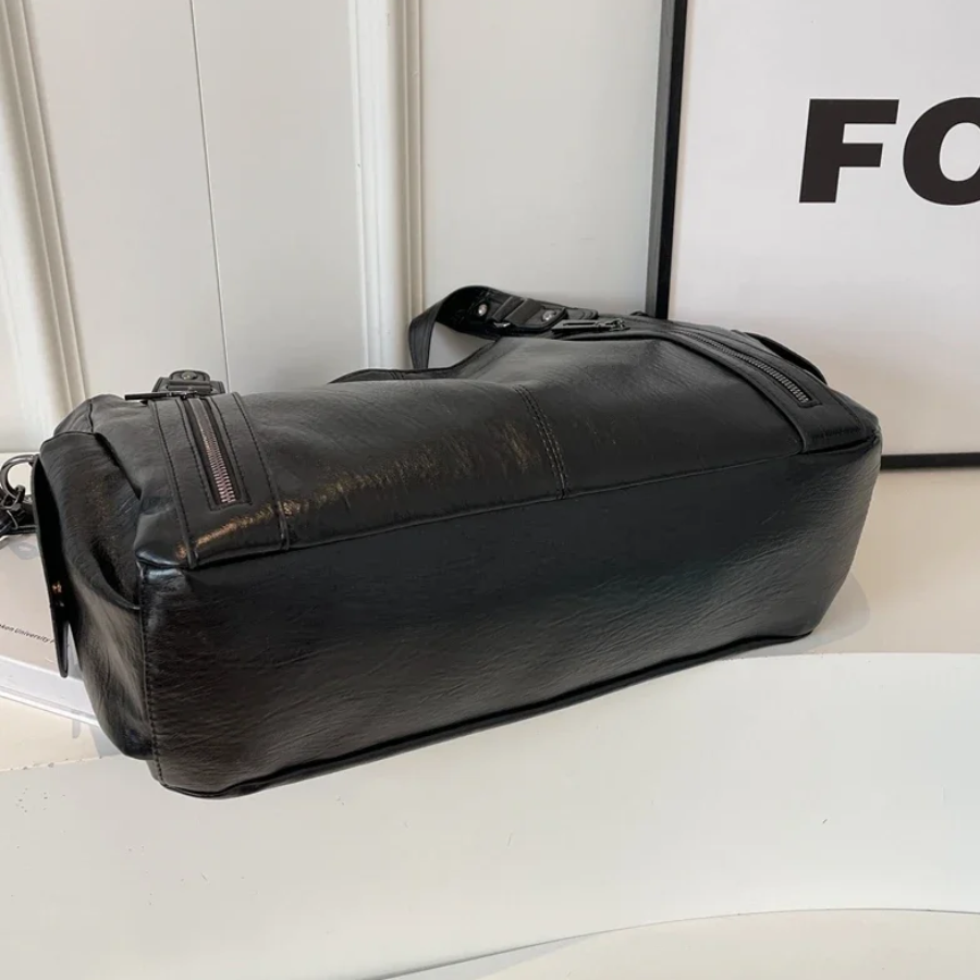 Ladies Handbag – Structured Design – Multiple Compartments – Metal Details – Hand/Shoulder Carryable
