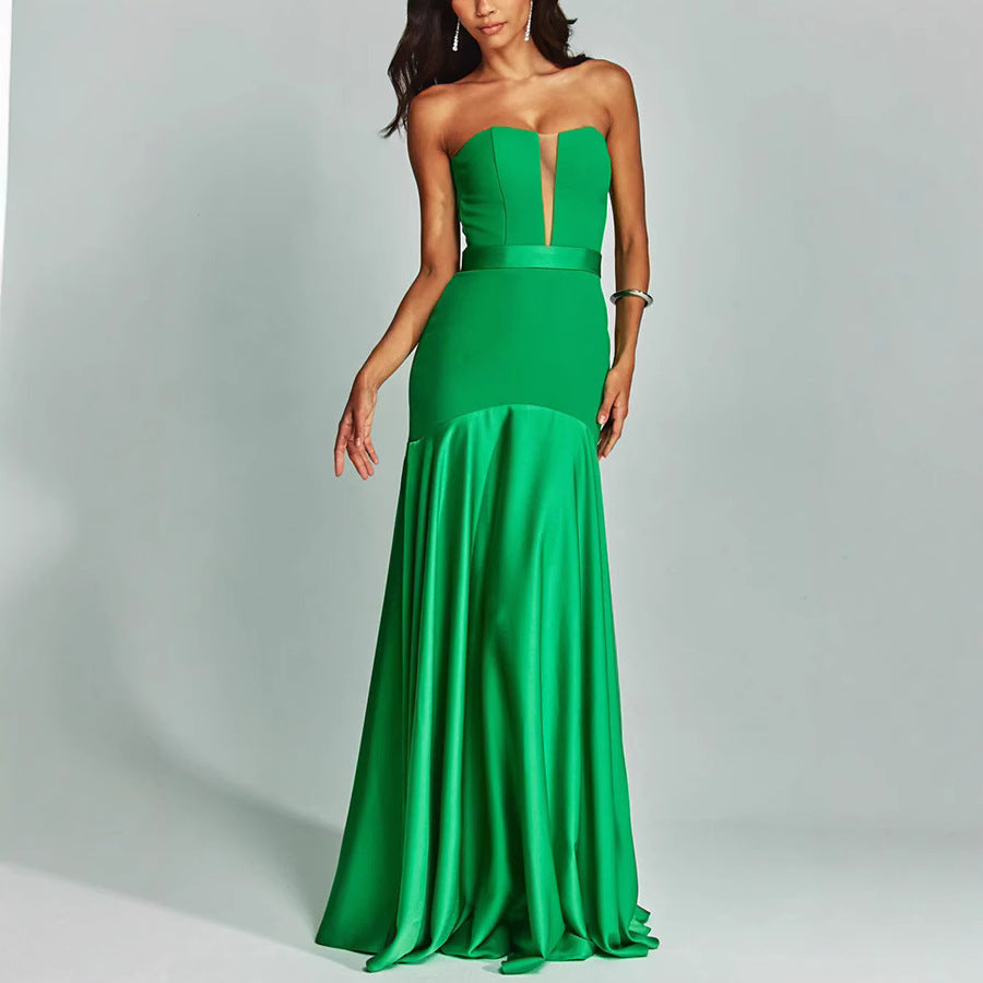 Ladies Evening Dress – Strapless – Slim Fit – Luxurious Shine – Plunging Neckline – Long Model