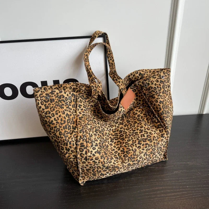 Ladies Shopper Bag - Roomy Model - Leopard Print - Canvas - Shoulder Handles