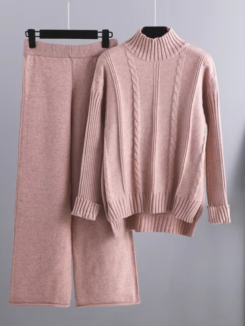 Women's Knitted Set - Chunky Turtleneck Sweater & Wide Pants - Comfortable Fit