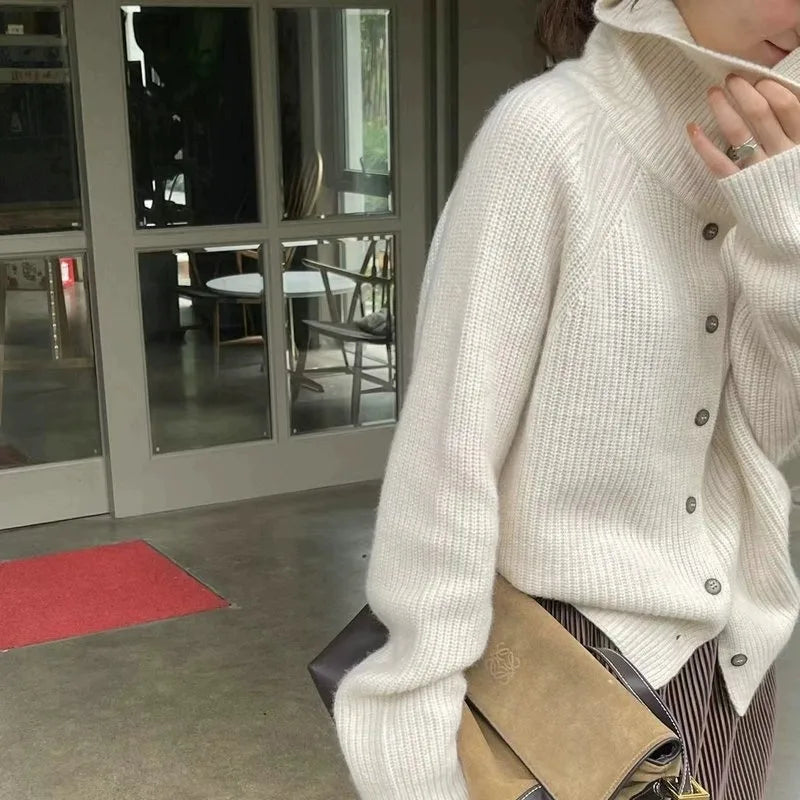 Evy | Classic Turtleneck Sweater For Women