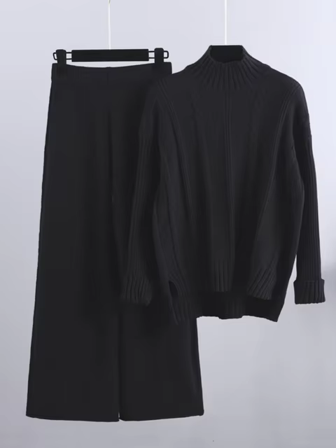 Women's Knitted Set - Chunky Turtleneck Sweater & Wide Pants - Comfortable Fit