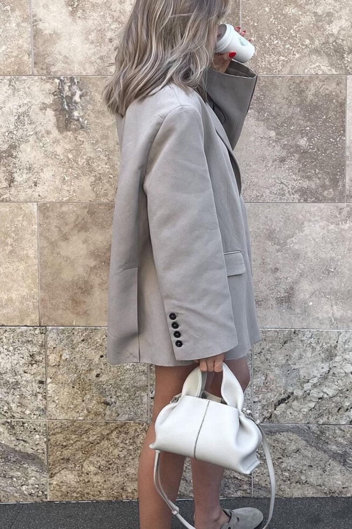Handbag for women - versatile everyday handbag