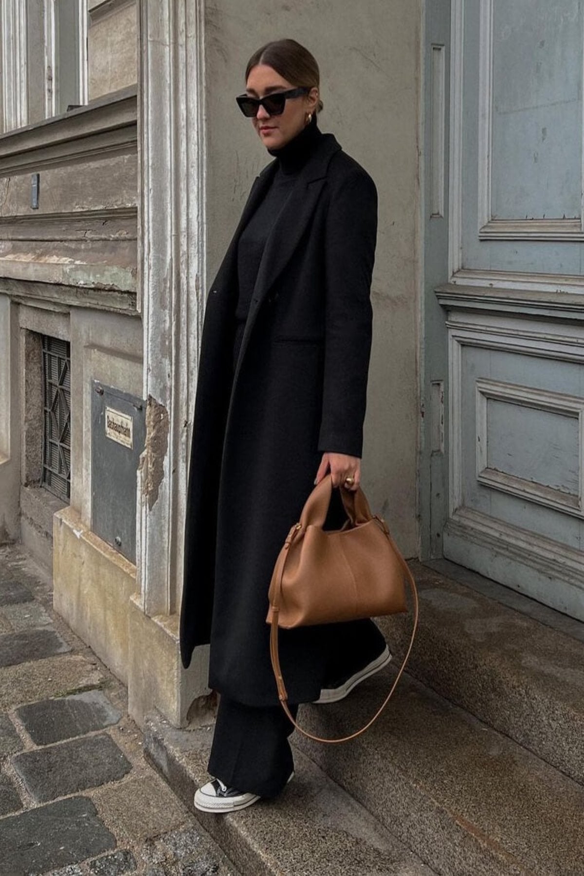 Handbag for women - versatile everyday handbag