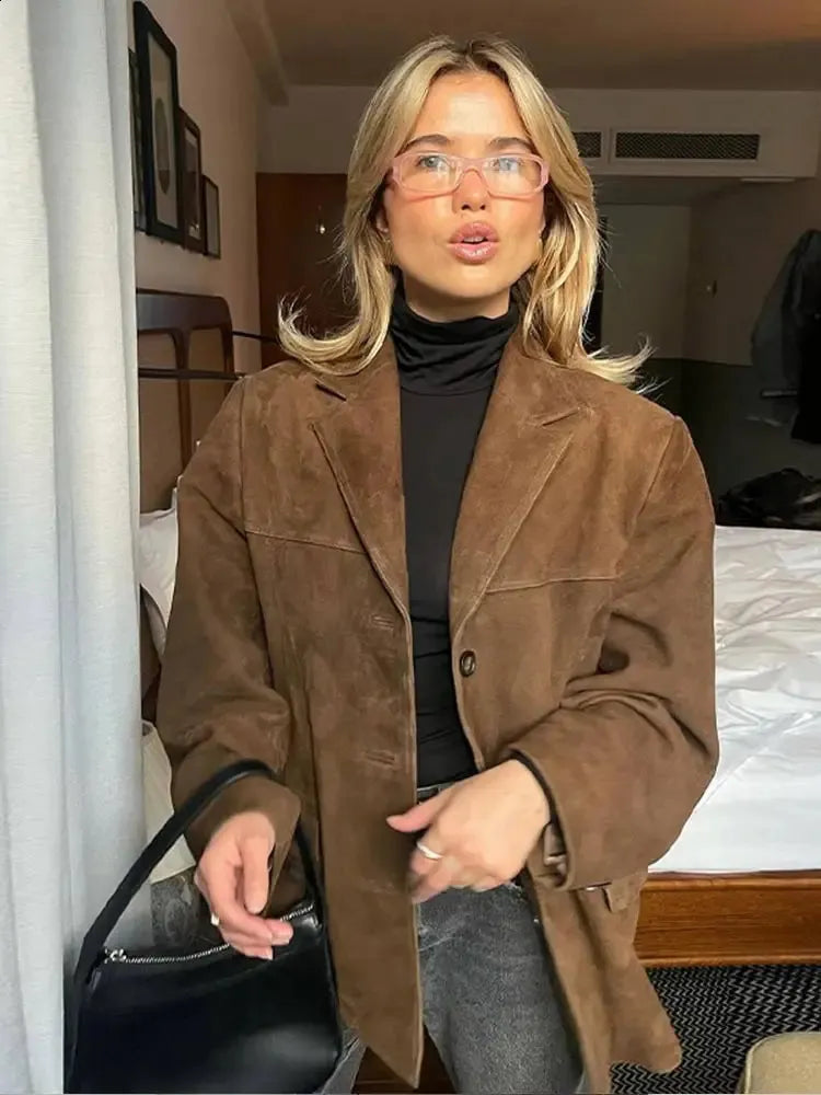 Retro artistic brown coat for ladies - casual with lapel collar