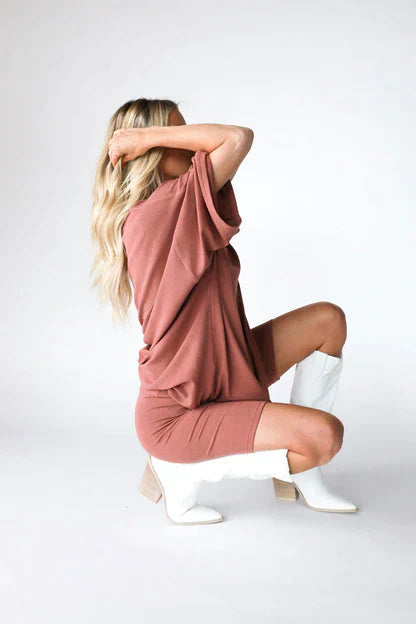 Women's Tunic Top - Oversized Fit - Three-Quarter Sleeve - Round Neck - Casual Comfort