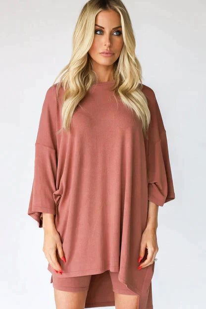 Women's Tunic Top - Oversized Fit - Three-Quarter Sleeve - Round Neck - Casual Comfort