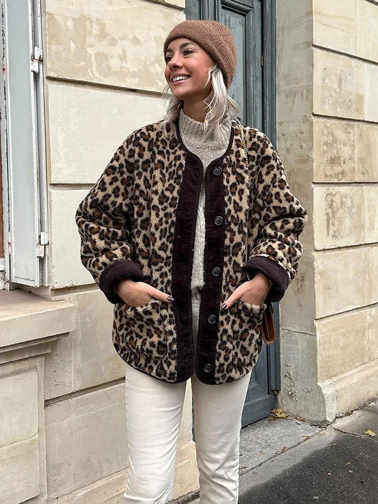 Livia™ Trendy Leopardprint Jacket - Feel Confident and Unique
