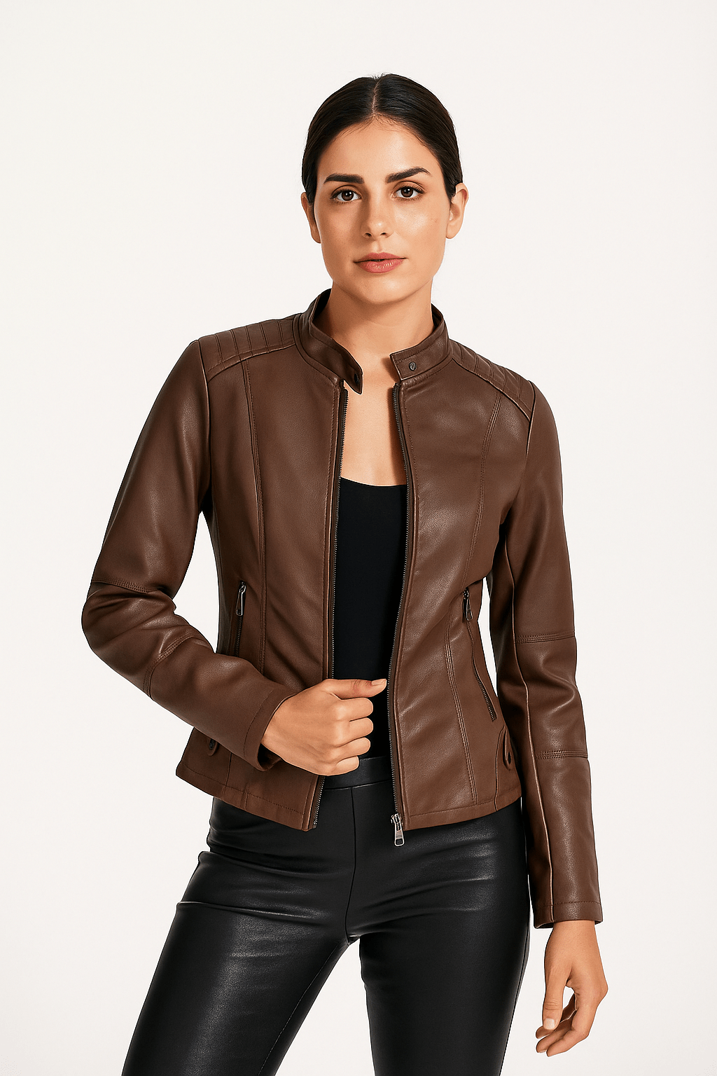 Women's leather jacket – Fitted model – Stand-up collar – Zipped pockets – Long sleeve